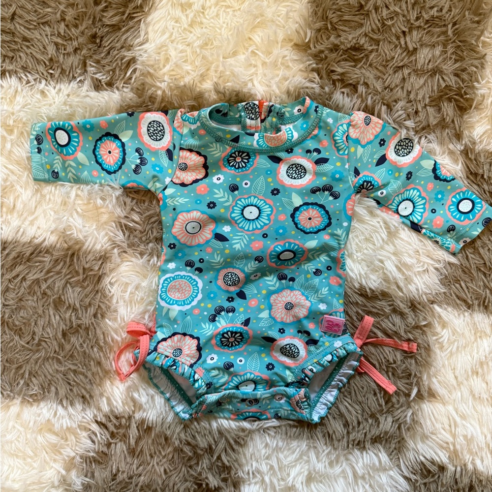 Ruffle butts infant swimsuit 0-3 - Picture 1 of 4